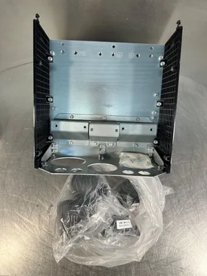 ACS880-R7-3AXD50000010039C Conduit box (1-C1)