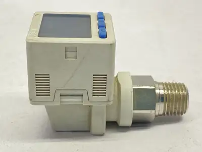 ZSE20CF-V-P-N02L | SMC  Digital Vacuum Sensor 12-24VDC - Used