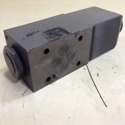 USED VICKERS DG4V322AMUHL760