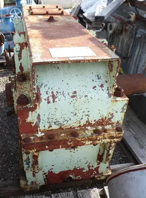 Philadelphia 318 TS Enclosed Gear Drive 106:1 Ratio 595 RPM In 5.6 Out Used