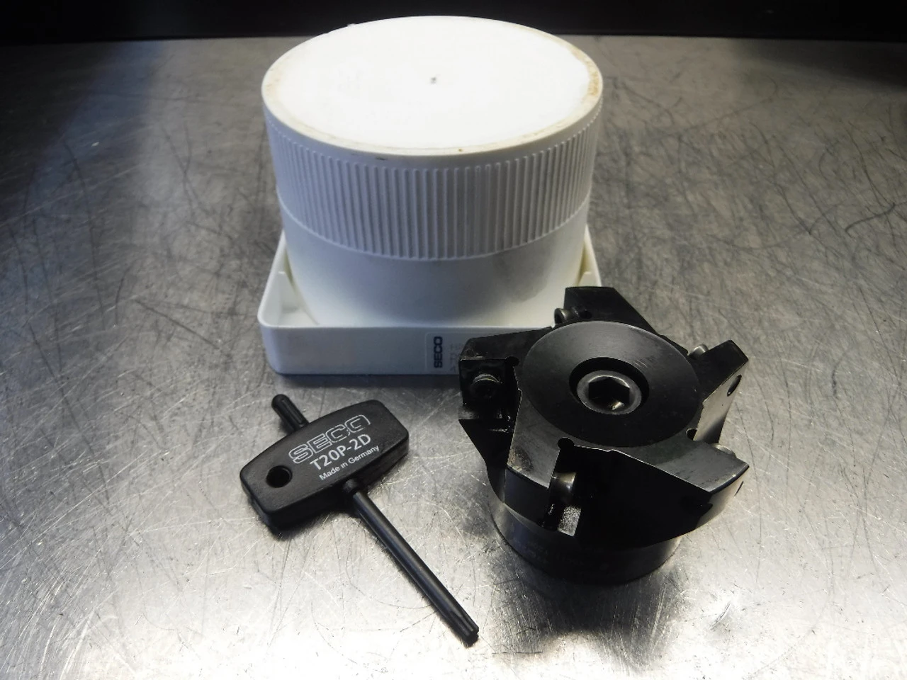 Seco 2.5" Indexable Facemill 3/4" Arbor R220.79-02.50-12A (LOC342)