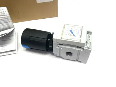 New | in-Stock Festo Pneumatic Pressure Regulator G1/4" Ports 529417 Air Pressure Regulators Michigan US | Maverick Industrial Sales #1424127