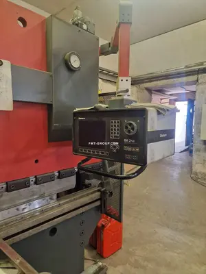 Used 1999 LIPTOVSKÉ STROJÁRNE HOL 120/3150 Press Brakes | F.M.T. Group s.r.o. #1252972