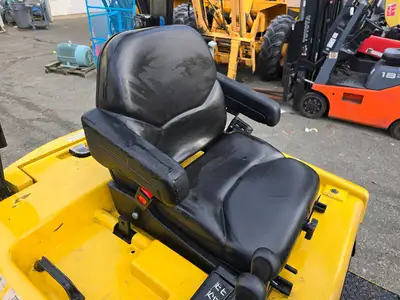 USED 1998 HYSTER E50XM-33