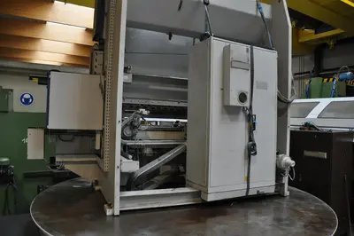 USED LVD PPE 175 TON X 3050 MM CNC