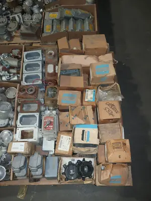 5 PALLETS OF ASSORTED CONDUIT AND CONDUIT FITTINGS, EATON, CROUS HINDS, SQUARE D