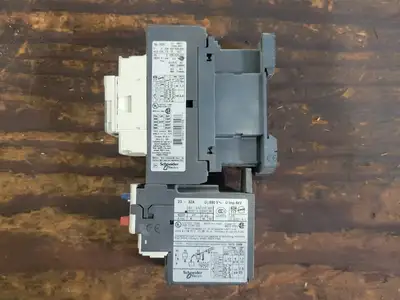USED TELEMECANIQUE LC1D32