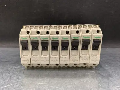 Used SCHNEIDER ELECTRIC GB2CB10 Switchgears British Columbia CA | Lenmark #244184