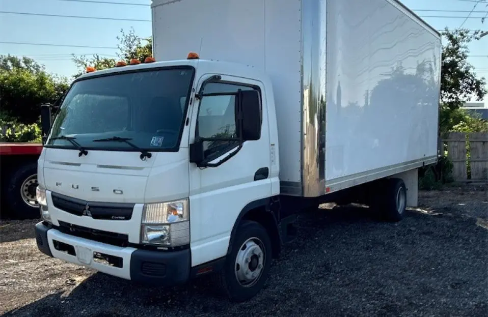 USED 2020 MITSUBISHI FUSO FE 160