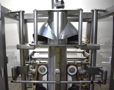 Used TUCS EQUIPMENT TVF-10-25-C Vertical Form Fill Sealing Machines (VFFS) Illinois US | Machinery & Equipment #1176231