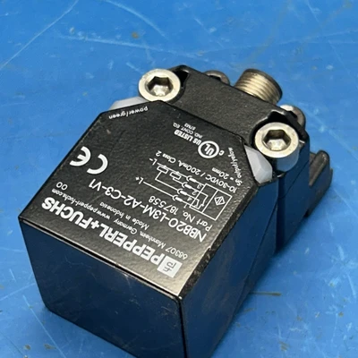USED PEPPERL + FUCHS NBB20-L3M-A2-C3-V1
