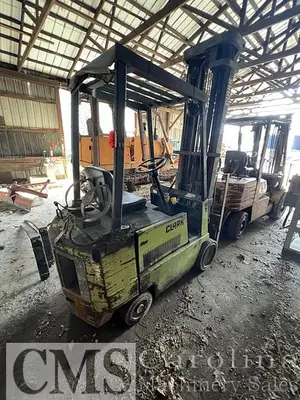 USED CLARK LP PROPANE FORKLIFT
