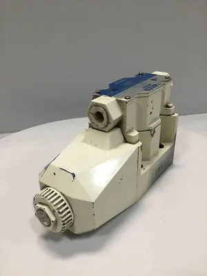 USED VICKERS DG4V-5-2A-M-P7L-H-6-30