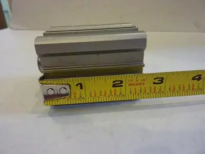 NEW SMC CQ2B32-40DC