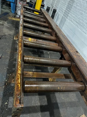SAW 22" X 10'L ROLLER CONVEYOR FEED TABLE