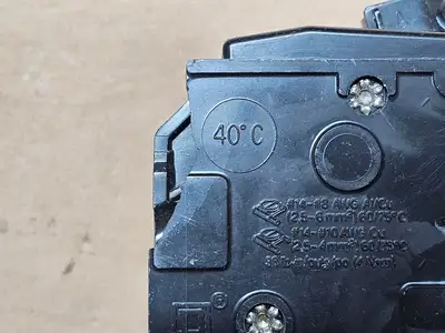 USED SQUARE D QOB330
