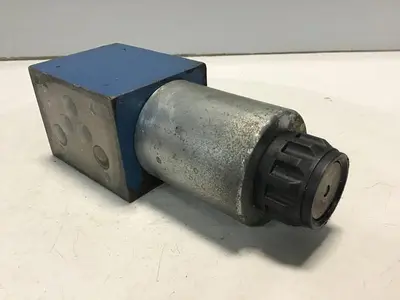 USED MANNESMANN REXROTH 4WE10EA33/CG24N9K4