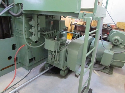 USED 1975 GRAY 48