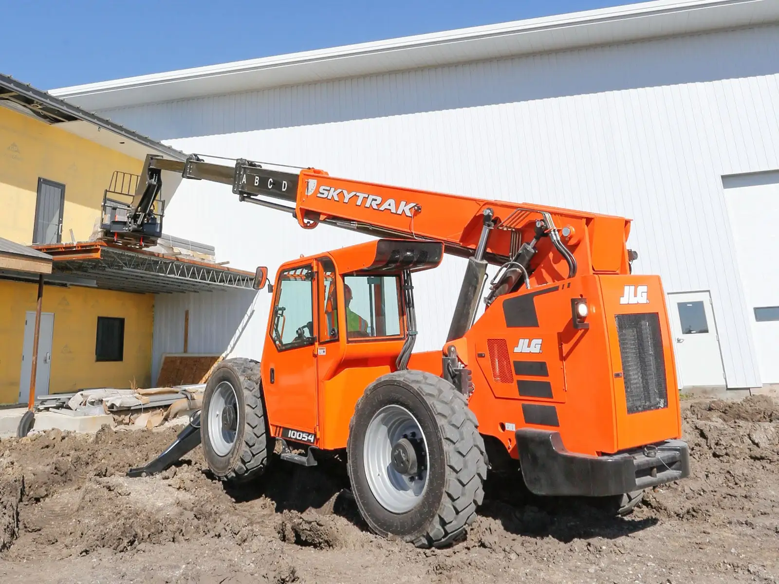 USED 2020 JLG 10054