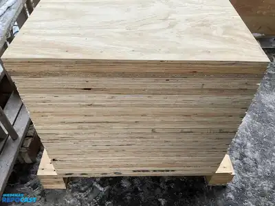 Lot of (30) 2 by 4 plywood crating material