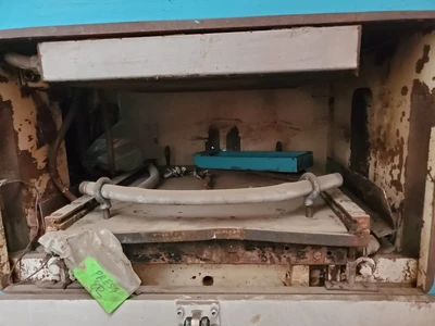 French Oil TMP 400 Ton Hydraulic Press