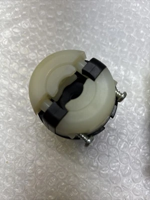 NEW Hubbell HBL2643