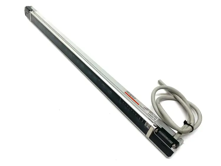 Used KEYENCE LIGHT CURTAIN TRANSMITTER Light Curtains & Grids | Maverick Industrial Sales #1107181