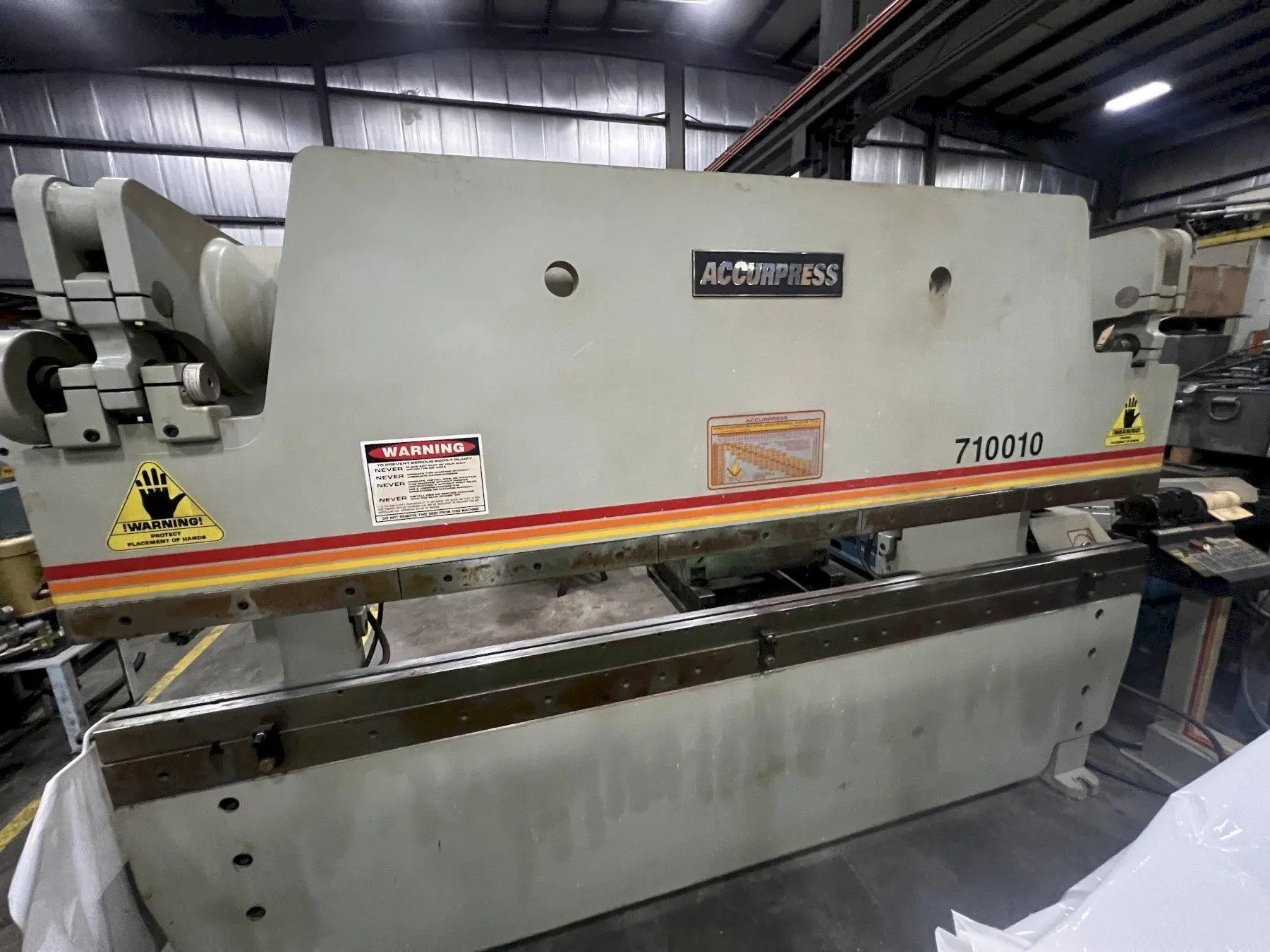 USED 1997 ACCURPRESS 710010