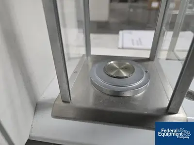 USED Mettler Toledo Mettler Toledo Laboratory Analytical Balance, Model AX26DR
