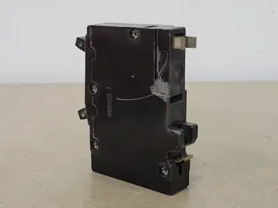 USED SQUARE D QOT115