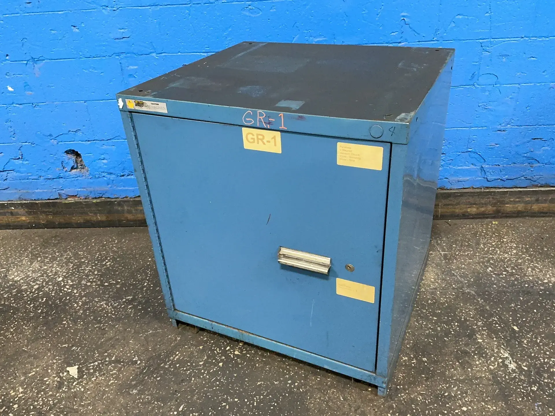Used STANLEY VIDMAR _UNKNOWN_ Cabinets Ohio US | HGR 24 #1407607
