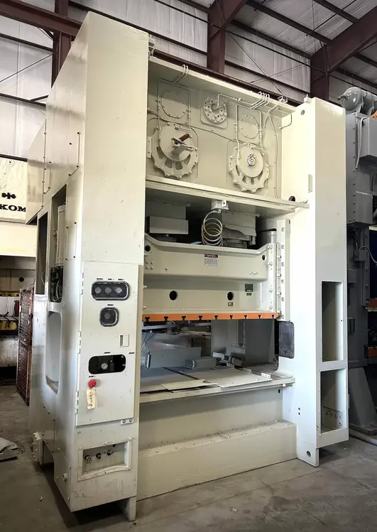 Used 1990 KOMATSU PRESSES KOMATSU L2M-300 PRESS Straight Side Presses | Alma Machinery #898816