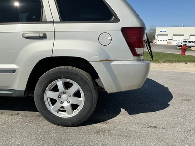USED 2009 JEEP GRAND CHEROKEE