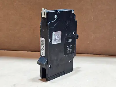 New | in-Stock SCHNEIDER EDB16015 Switchgears British Columbia CA | Lenmark #1438437