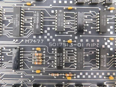 USED DEC M7477