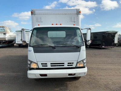 Used 2007 ISUZU 18' Box trucks Michigan US | Miedema Asset Management Group #1579183