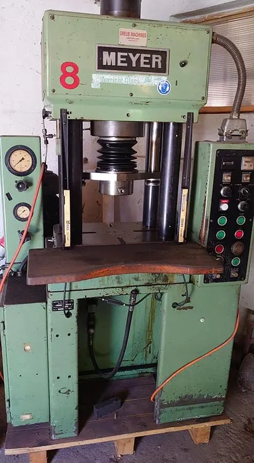 Used 1982 MEYER 30T Hydraulic Presses CZ | Amaron s.r.o. #1065193
