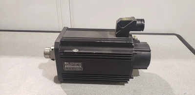 Rexroth Indramat Servo Motor MKD112B-048-KP1-BN