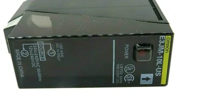 NEW OMRON E3JM-10M4T-US PHOTOELECTRIC SWITCH E3JM10M4TUS