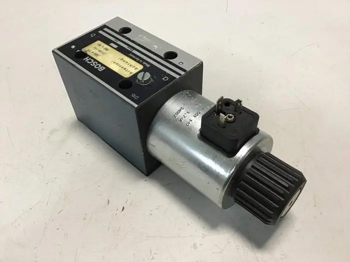 Used BOSCH 0 810 001 830 Valves/Fittings Michigan US | Ideal Machinery #700514