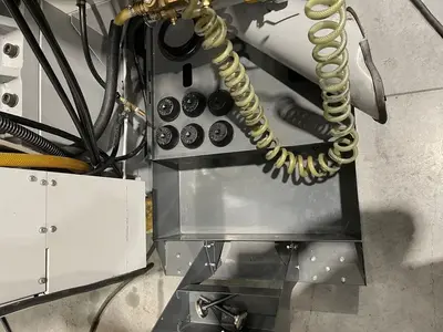 USED 2006 HAAS VM-2