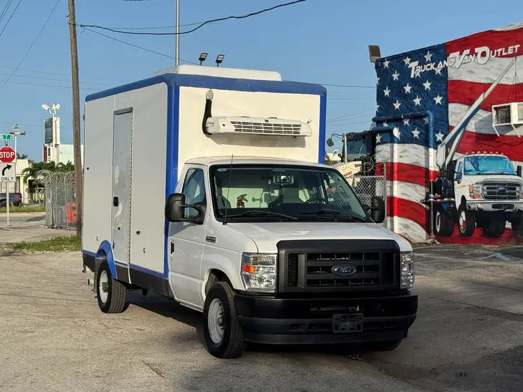 Used 2023 FORD E-350 Reefer Trucks Florida US | Truck and Van Outlet #1509225