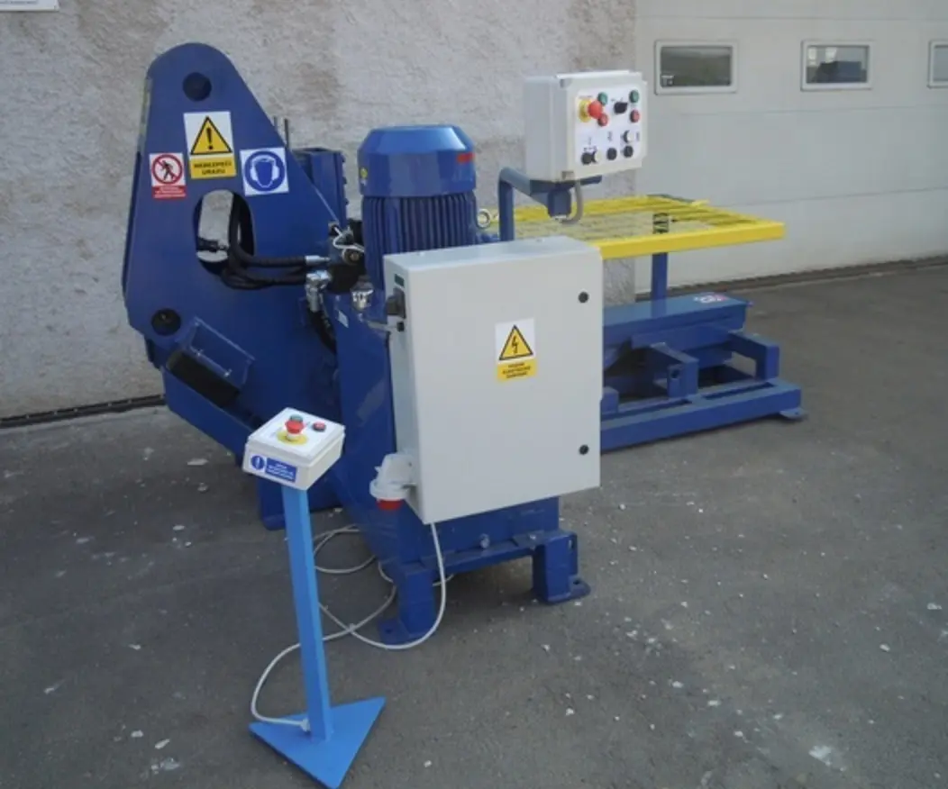 USED MISTRA RB