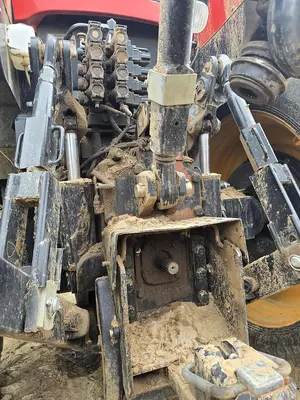 USED VERSATILE 335