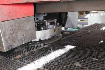 1998 AMADA VIPROS 255 Turret Punches | Elevation Machine (8)