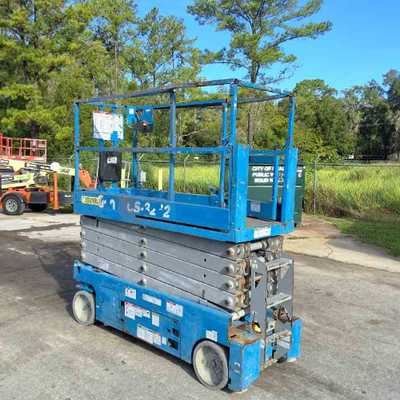 USED 2016 Genie GS-3232