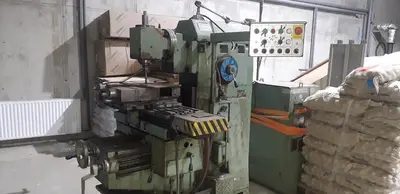 Used TOS FGV 32 Vertical Mills CZ | Amaron s.r.o. #1056757