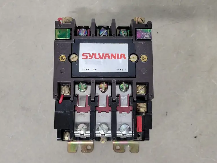Used SYLVANIA T13U031 Switchgears British Columbia CA | Lenmark #239731