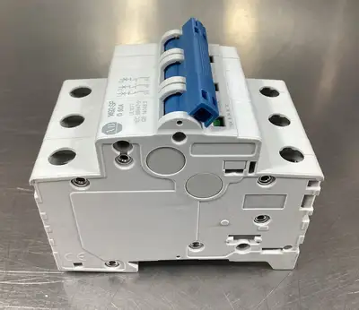 USED ALLEN BRADLEY 1492-SPM3D500