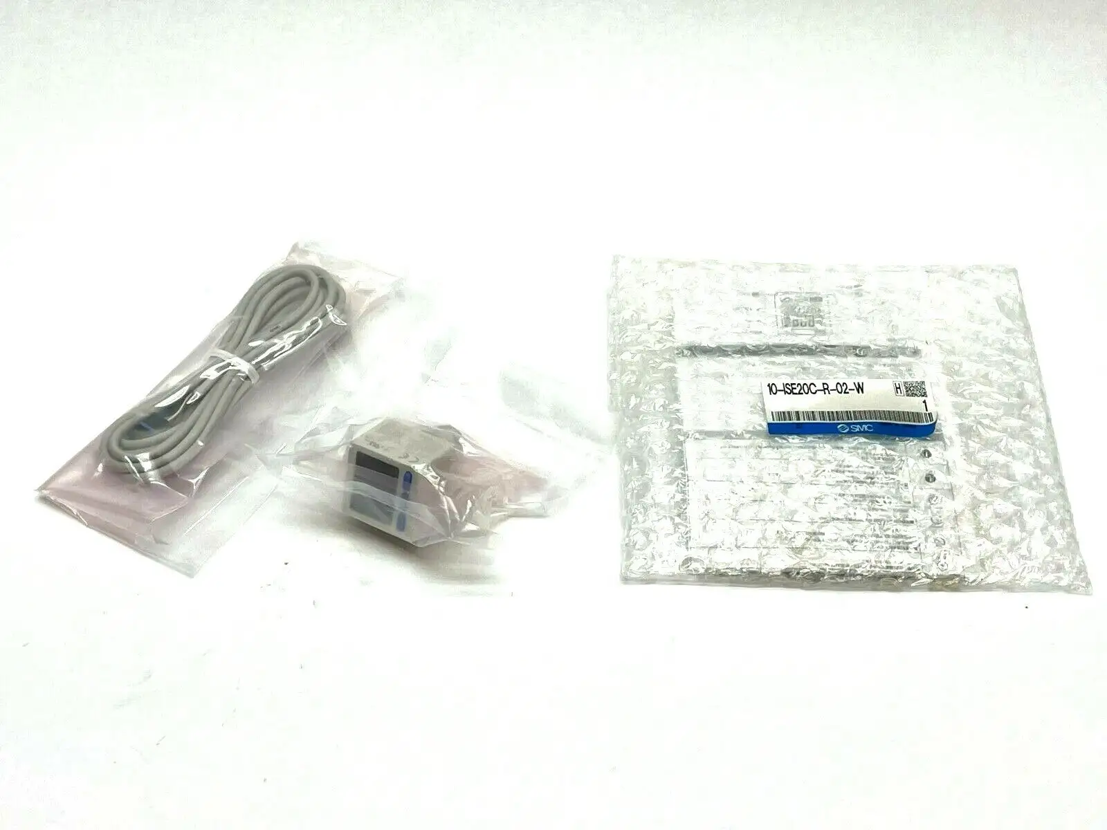 10-ISE20C-R-02-W | SMC  Digital Pressure Switch - New